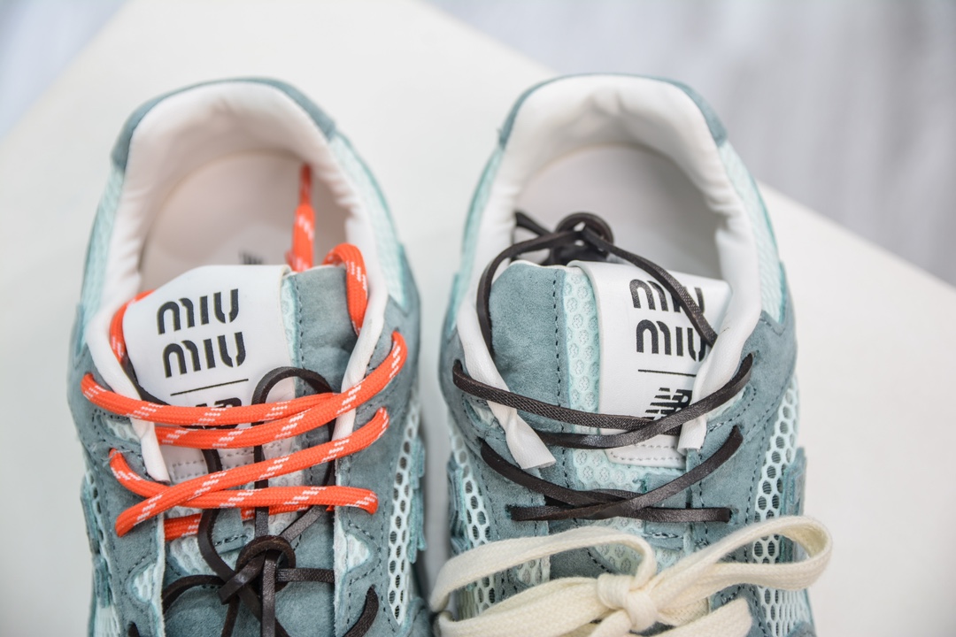 260 缪缪MiuMiu x NB新百伦New Balance 530 SL系列低帮经典复古休闲运动慢跑鞋