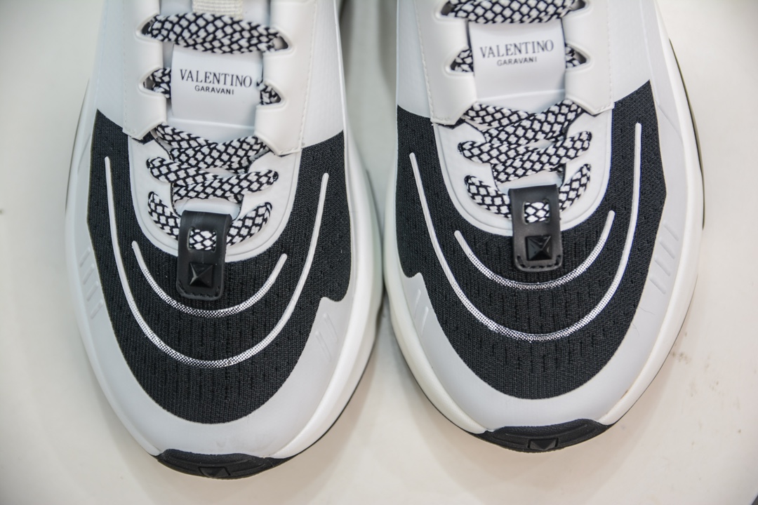 420 Valentino fw 24new arrival～华伦天奴 VT 2024早春 Freedots运动鞋