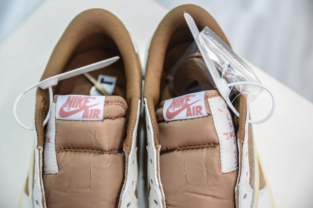260 F版纯原 Travis Scott x Jordan Air Jordan 1 Low Canary 圆头舒适 DM7866-106