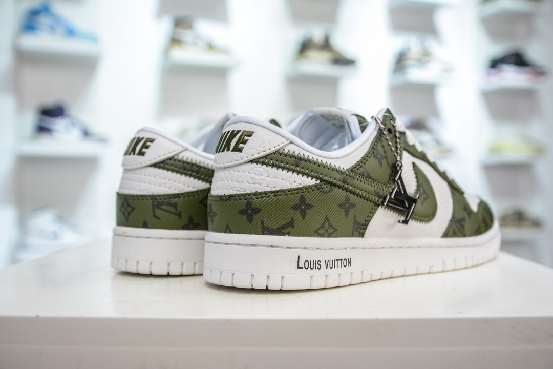 300 LV x Nike Dunk Low 浮雕白绿印花 DQ1098-362