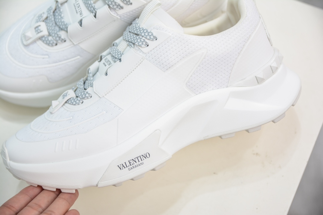 420 Valentino fw 24new arrival～华伦天奴 VT 2024早春 Freedots运动鞋
