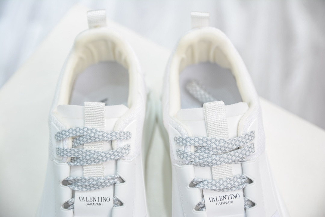 420 Valentino fw 24new arrival～华伦天奴 VT 2024早春 Freedots运动鞋