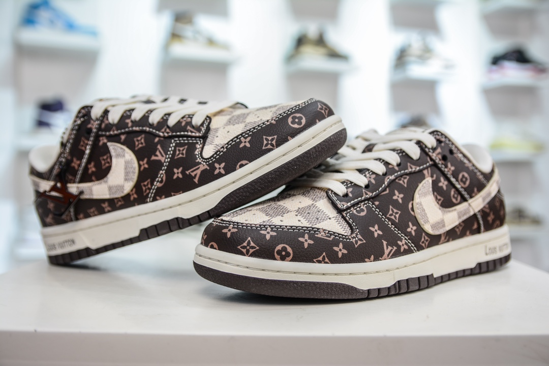 LV x Nike Dunk Low 棋盘格棕花花白  SJ2068-255