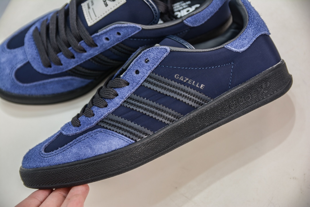 AD Gazelle Indoor Trainers 羚羊内训系列低帮复古百搭休闲运动德训风板鞋  IH9986