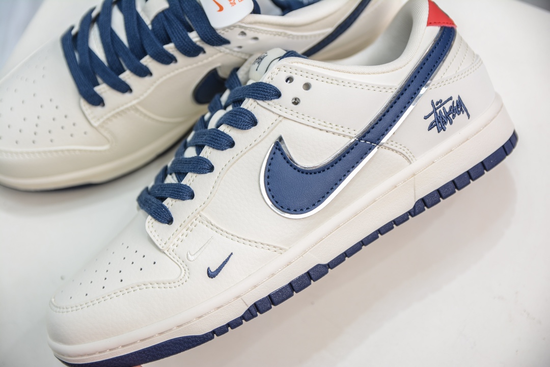 NK Dunk Low Retro ”DIY高端定制” 斯图西米蓝红 低帮休闲运动板鞋  DQ1098-379