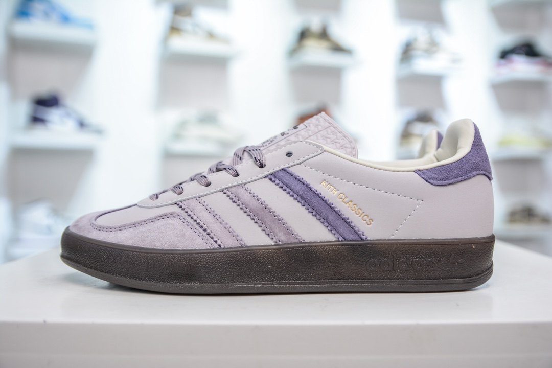 AD Gazelle Indoor Trainers 羚羊内训系列低帮复古百搭休闲运动德训风板鞋  IH0120