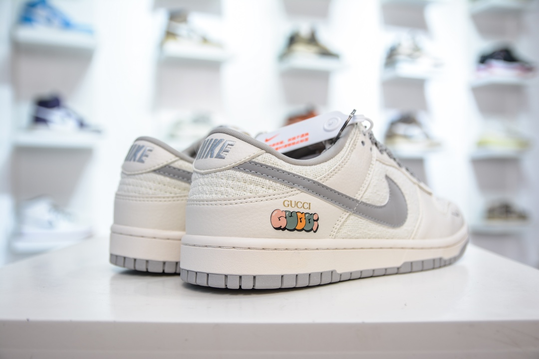 Nike SB Dunk Low“古驰联名——米白藏青勾织布” 周年高端定制低帮休闲板鞋 DQ1098-372