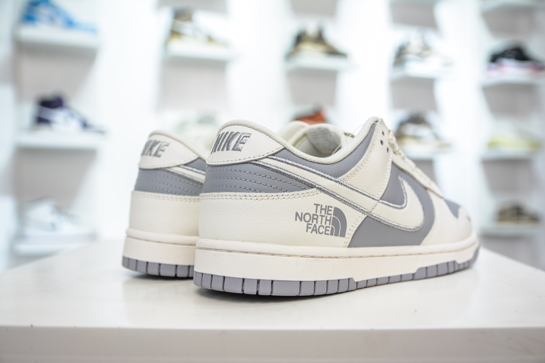 The North Face x Nike Dunk Low 白灰 XD1688-005