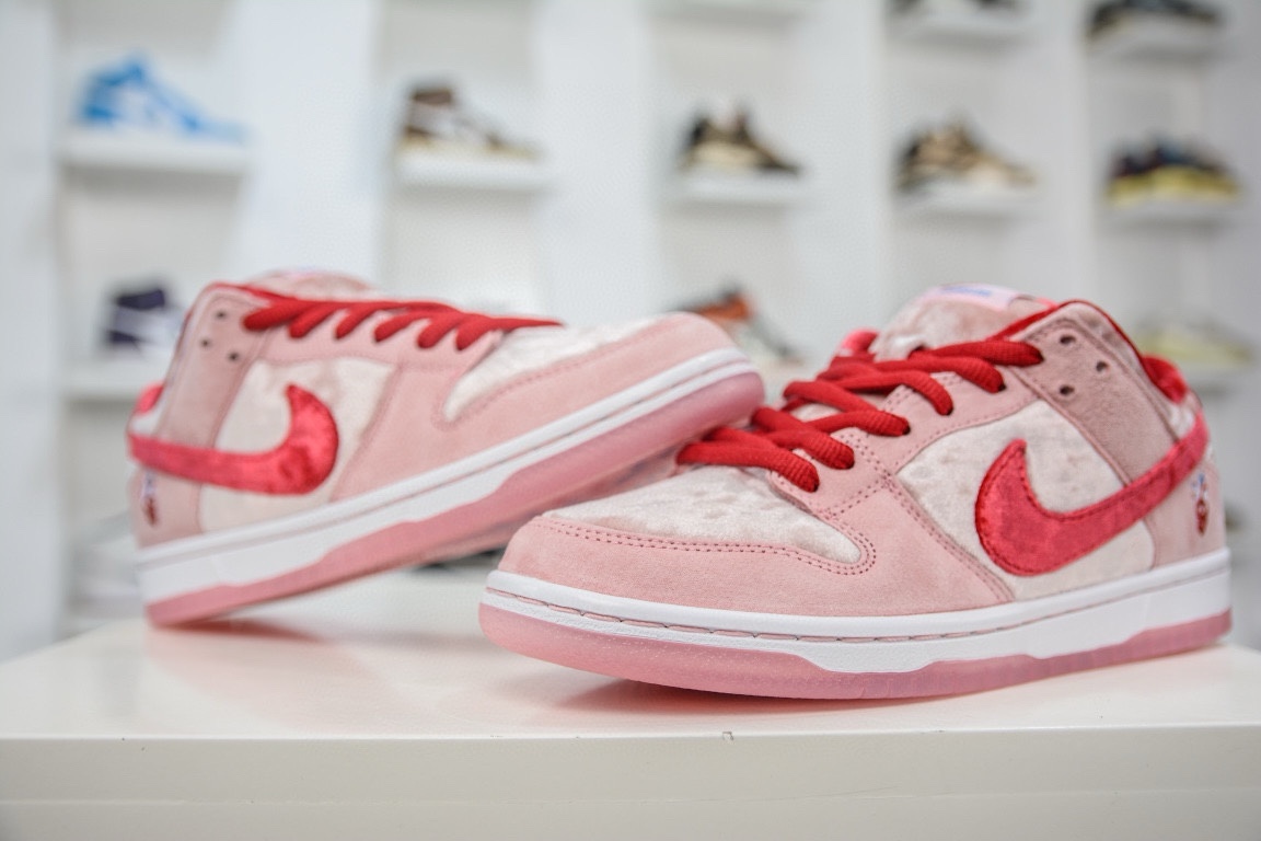 AY版 全码补齐Nike Dunk SB Low 情人节 CT2552-800