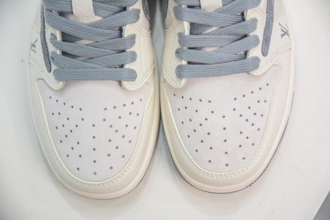 TS x Air Jordan AJ1 Low 倒钩低帮联名定制配色 米灰红 XY2688-103