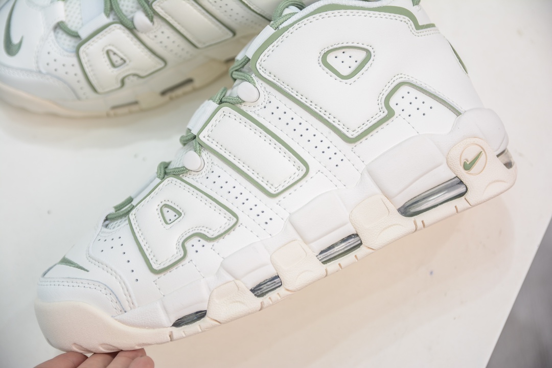 纯原 NK Air More Uptempo ’96 OG 皮蓬大AIR复古篮球鞋白绿 FQ8211-100