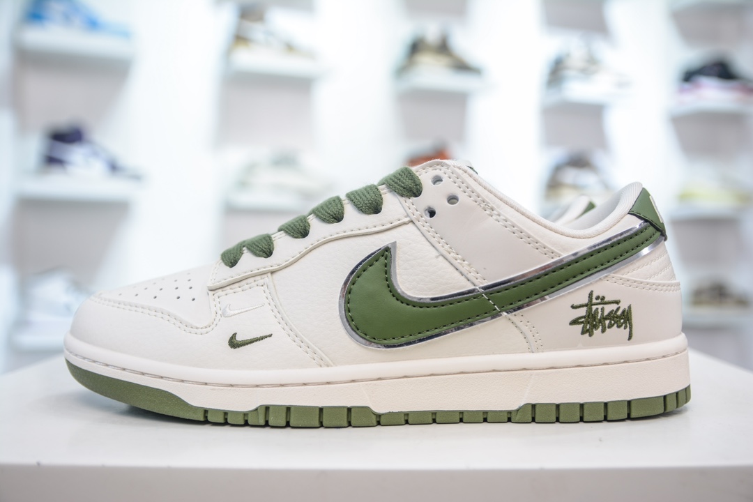 Stussy x Nike Dunk Low 斯图西联名 米白墨绿勾 DQ1098-381