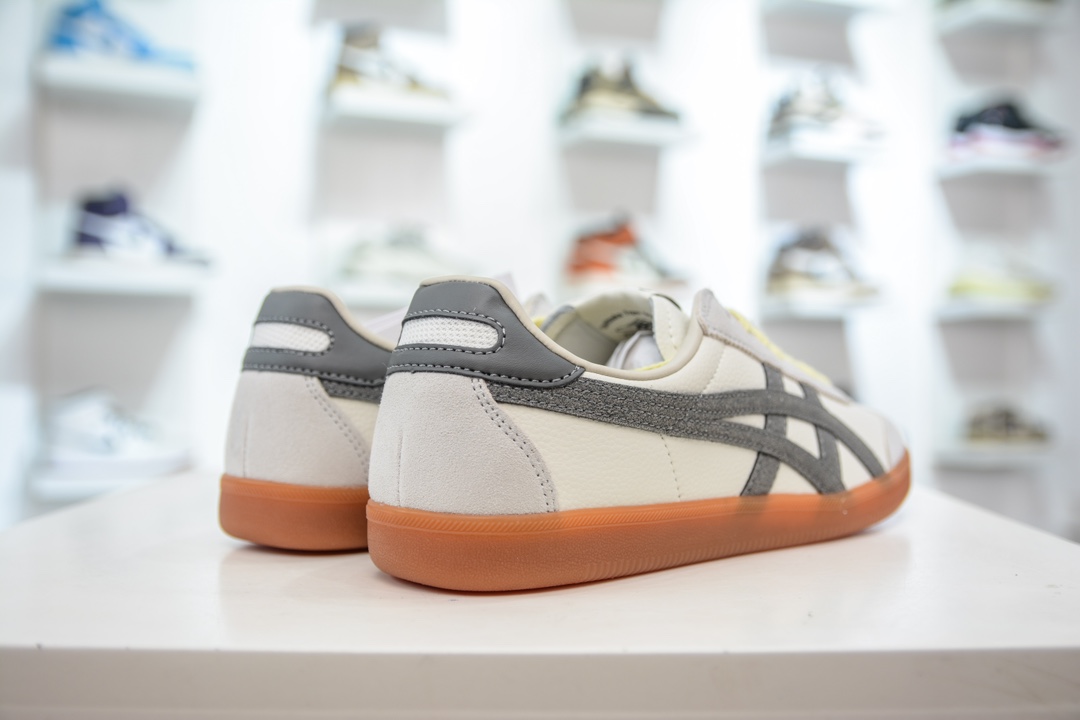 纯原级 Asics Onitsuka Tiger Tokuten 亚瑟士鬼冢虎男女中性复古运动板鞋轻盈舒适1183C086-101