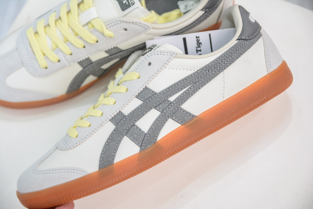 纯原级 Asics Onitsuka Tiger Tokuten 亚瑟士鬼冢虎男女中性复古运动板鞋轻盈舒适1183C086-101