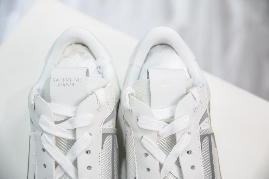 华伦天奴/Valentino Garavani VL7N Low Sneakers 系列低帮厚底百搭绑带休闲运动小白板鞋