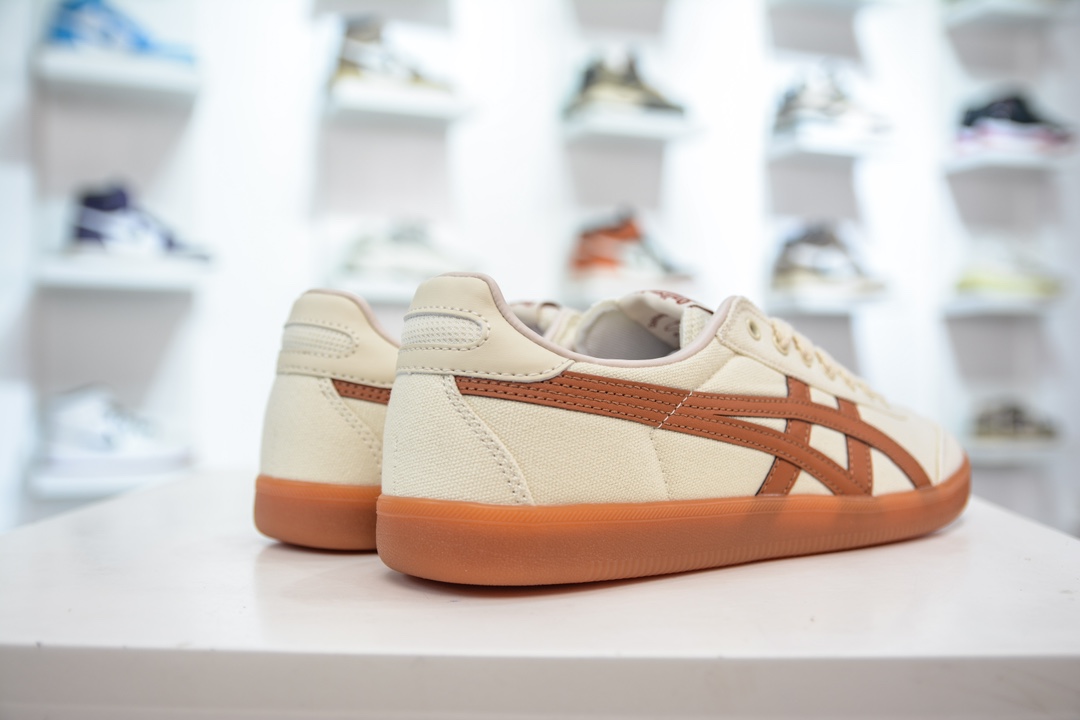 纯原级 Asics Onitsuka Tiger Tokuten 亚瑟士鬼冢虎男女中性复古运动板鞋轻盈舒适 1183A862-200