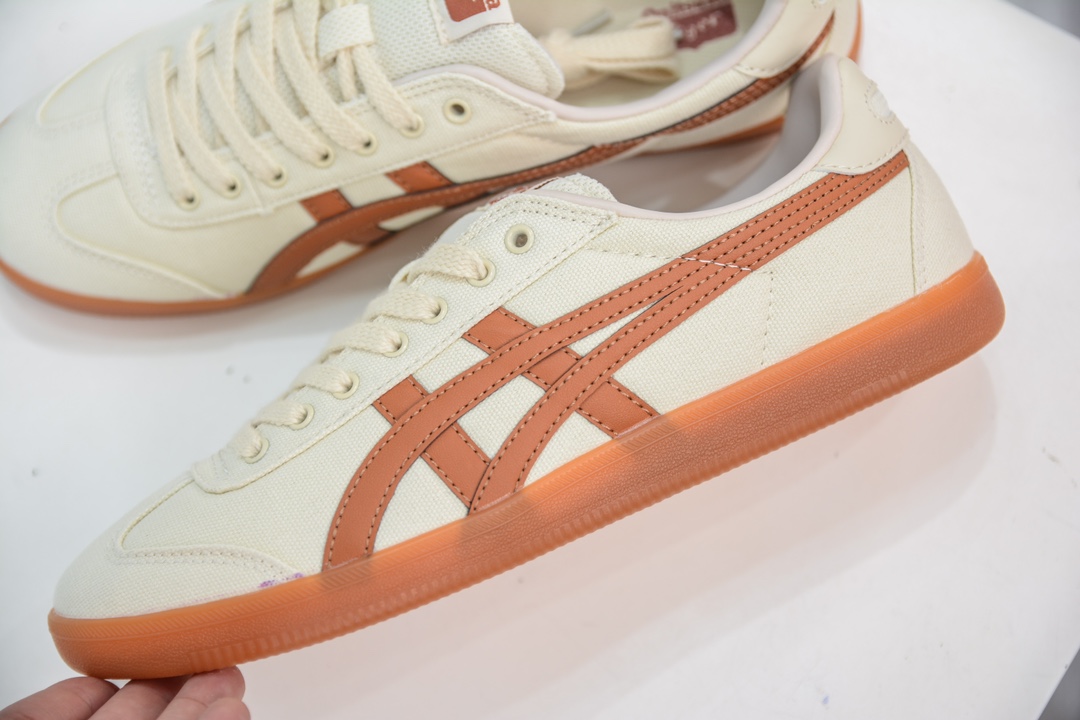 纯原级 Asics Onitsuka Tiger Tokuten 亚瑟士鬼冢虎男女中性复古运动板鞋轻盈舒适 1183A862-200