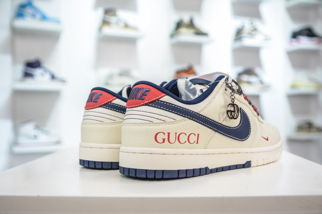 Nike SB Dunk Low x GUCCI 古驰米白蓝红小钩 XY1688-003