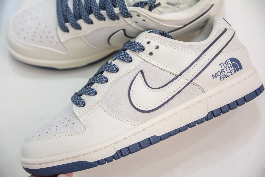 Nike SB Dunk Low“北面联名-深蓝猪八” 周年高端定制低帮休闲板鞋 XX2025-325