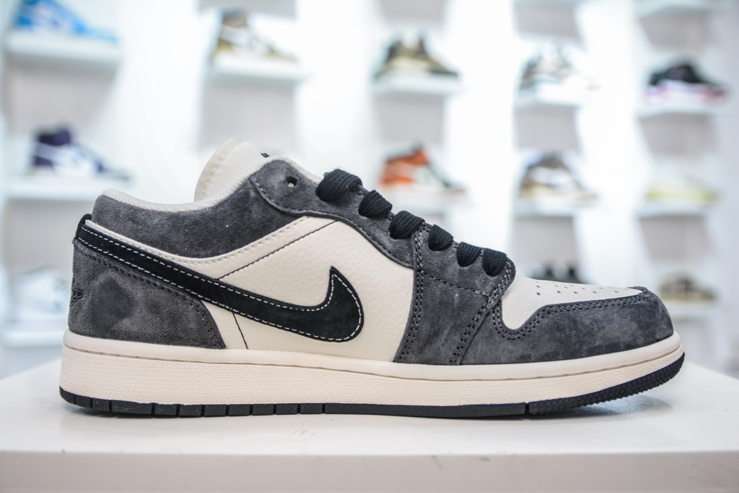 Air Jordan AJ1 Low x Bearbrick 暴力熊米白深空灰 SJ9950-016