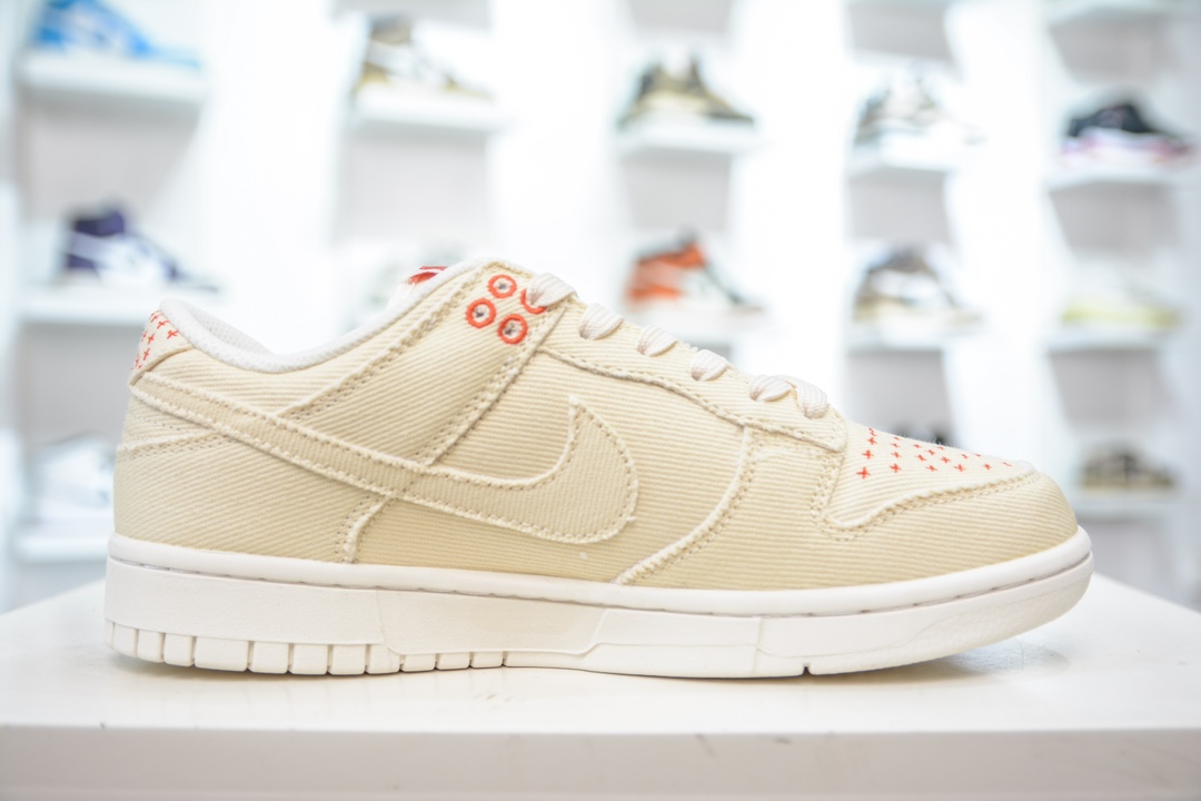 Nike SB Dunk Low x Supreme 米黄帆布三小钩 KK1888-001