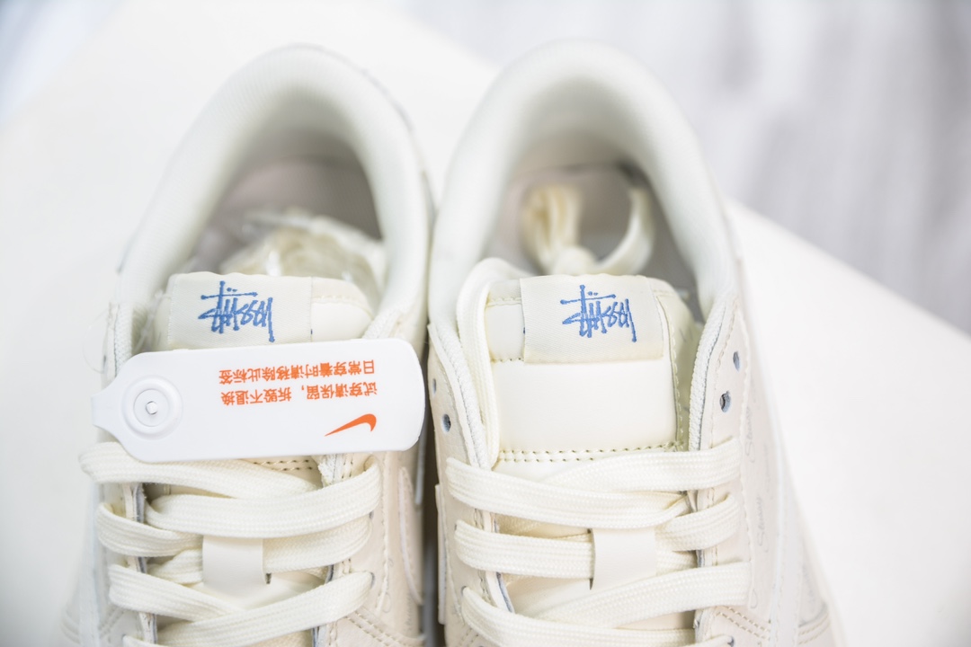 TS x Air Jordan AJ1 Low X Stuy 低帮斯图西联名-反转奶白蓝小钩 LJ5188-013