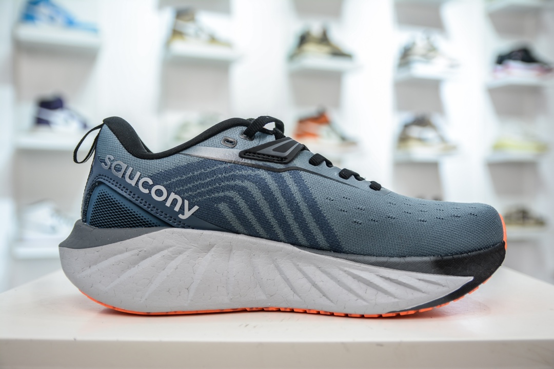 Saucony Triumph 22 索康尼[胜利]22代系列低帮轻量舒适多功能厚底休闲运动慢跑鞋  S20965-213