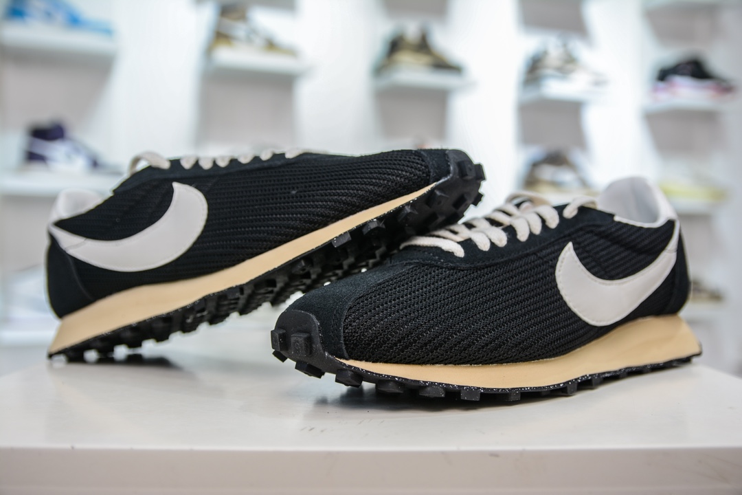 Nike Roshe Run LD-1000 x Stussy 黑白 华夫一代系列慢跑鞋 HM0950-001