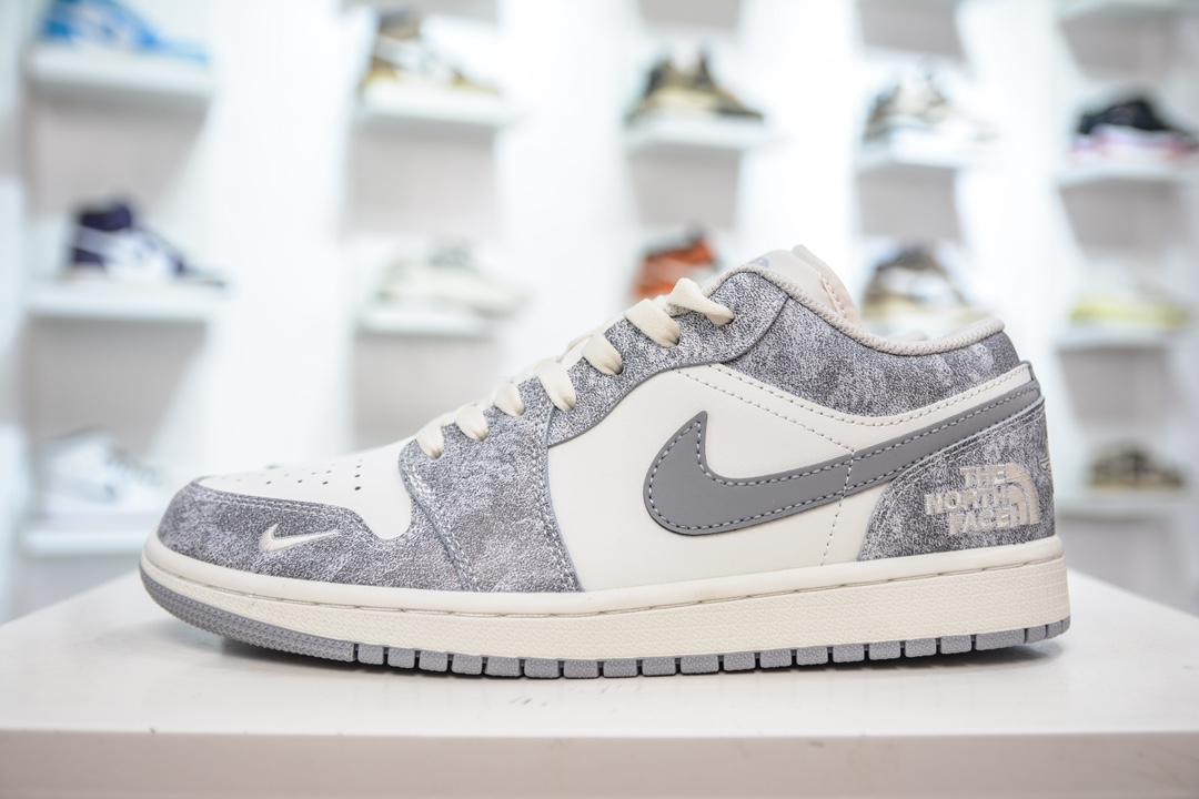 The North Face x Air Jordan 1 Low 岩石灰  DC2024-023