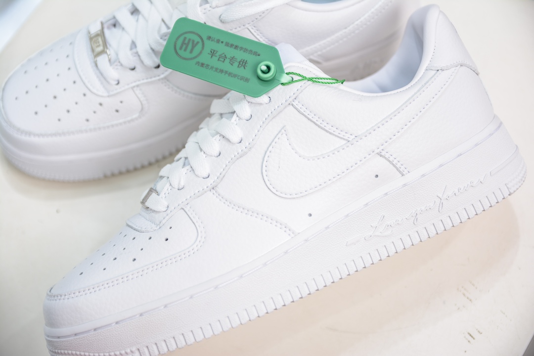 HY版 NOCTA x NK Air Force 1 Low '07 空军一号低帮经典板鞋 Drake联名纯白 FV9918-100