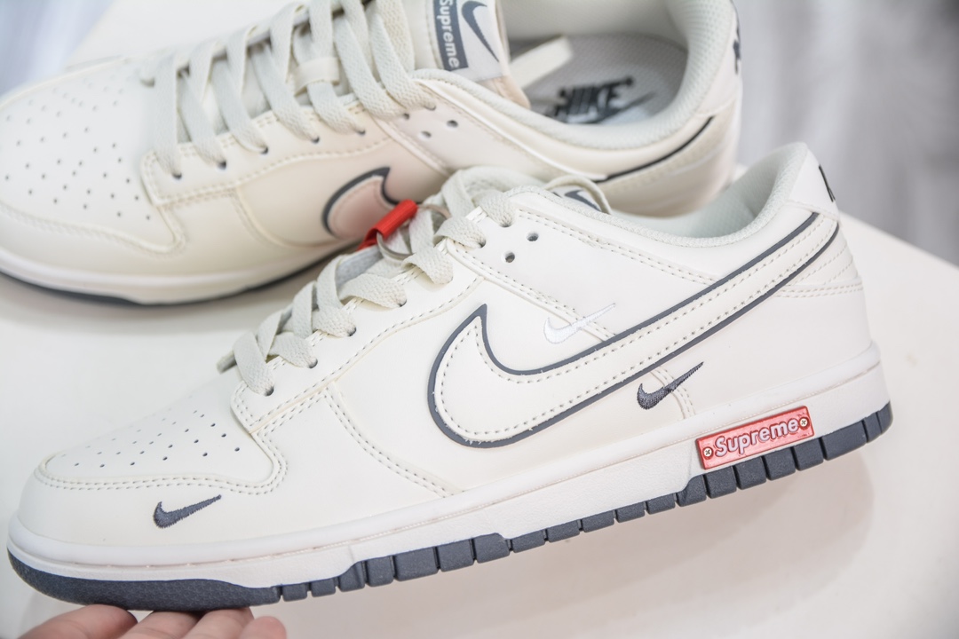 Supreme x Nike Dunk Low 联名白灰三小钩 DJ2024-014