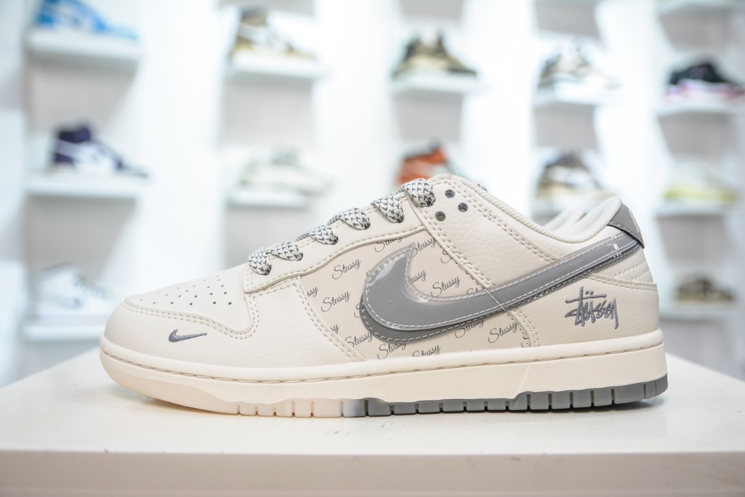 Nike SB Dunk Low x Stussy 白灰幻影双钩满天星 XX2025-206