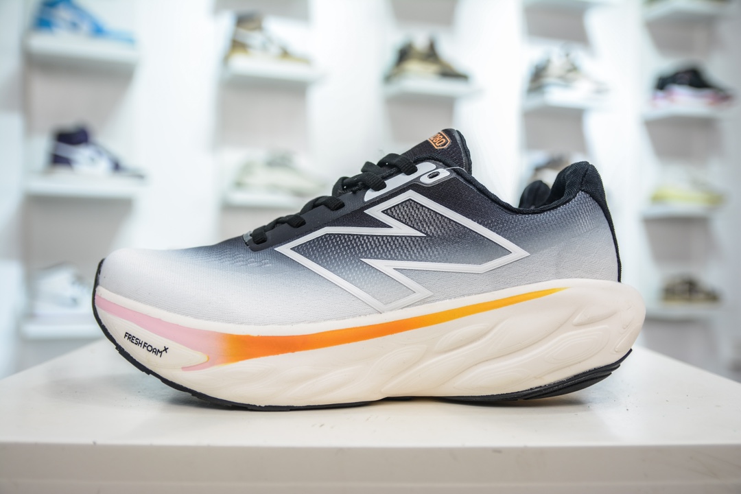 New Balance NB Fresh Foam Evoz V5 舒适耐磨低帮跑步鞋 M1080B14