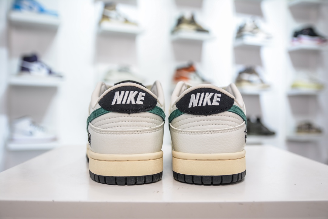 Nike SB Dunk Low x Stussy 米黑绿 XB3802-352