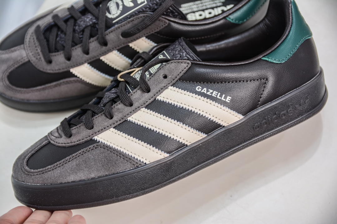 AD Original Gazelle Indoor Trainers 瞪羚室内鞋系列低帮复古百搭休闲运动德训风板鞋 黑棕 IH0374