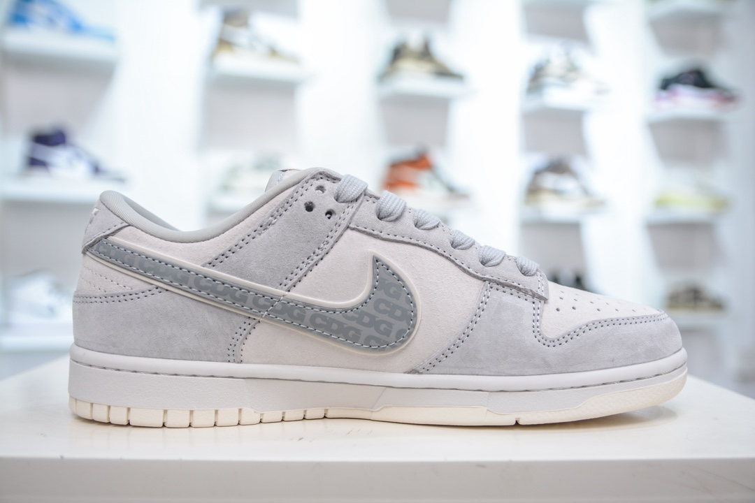 Nike SB Dunk Low x CDG x The North Face 翻毛灰小钩 DQ1098-399