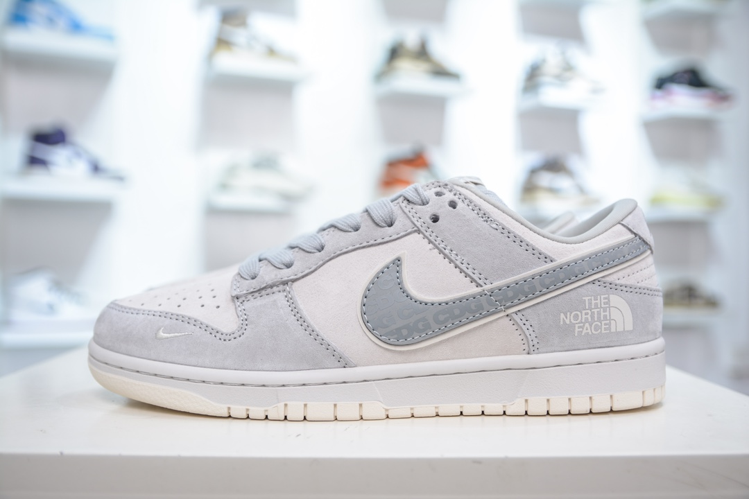 Nike SB Dunk Low x CDG x The North Face 翻毛灰小钩 DQ1098-399