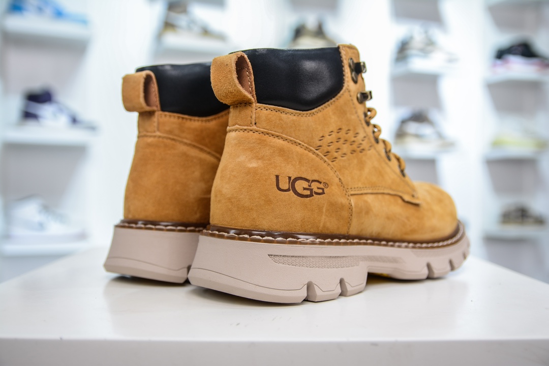 UGG Tasman Weather Hybrid 塔斯曼混合系列中帮轻量休闲马丁靴