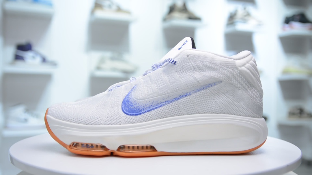 The RadialKnit upper is first applied to Nike basketball shoes - Shoe