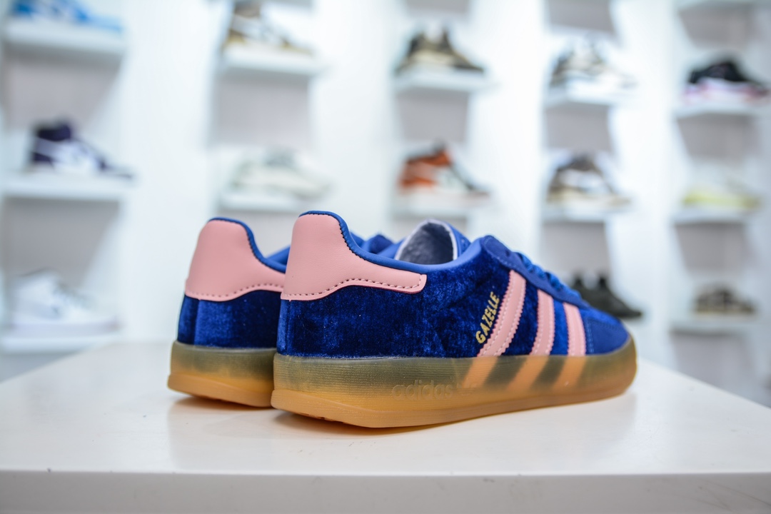 YH版 adidas originals Gazelle Indoor adidas Originals   IG6785