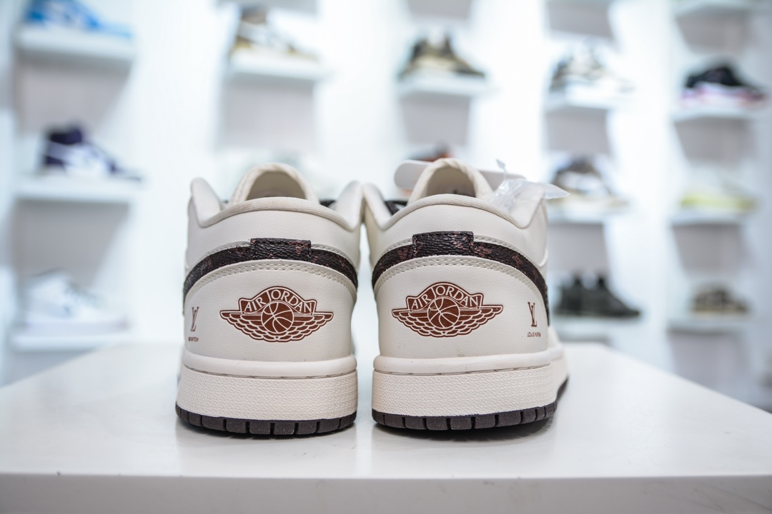 Air Jordan 1 Retro Low x Louis Vuitton 白棕满天星 WG8850-004