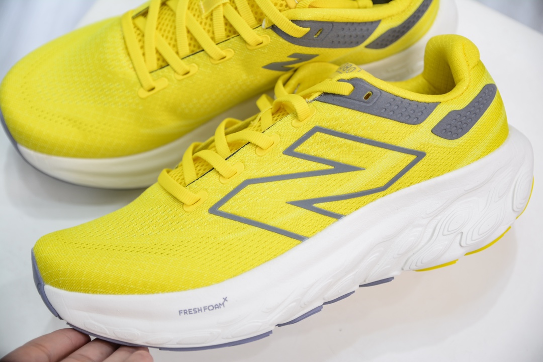 F版 New Balance Fresh Foam X 1080V13 系列低帮轻量化厚底健身休闲运动慢跑鞋  M108013Z