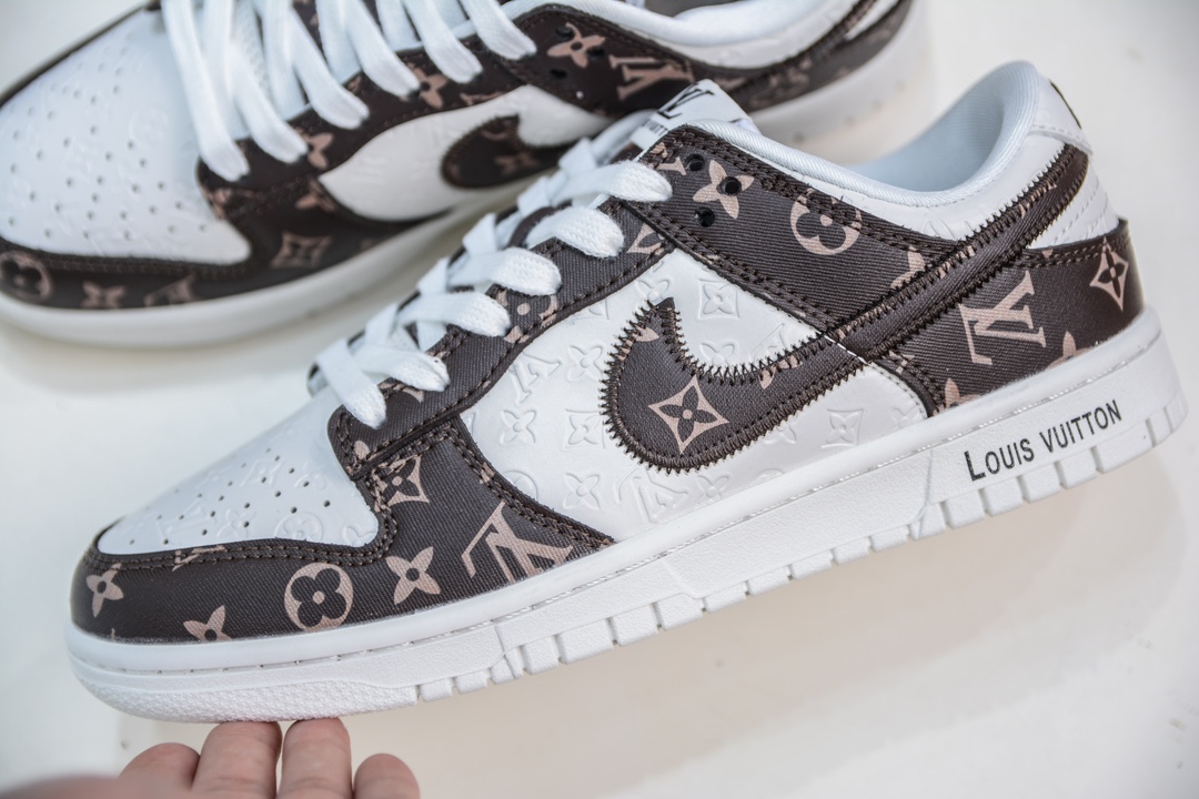 Nike SB Dunk Low x Louis Vuitton LV联名-白棕老花满印 DQ1098-360