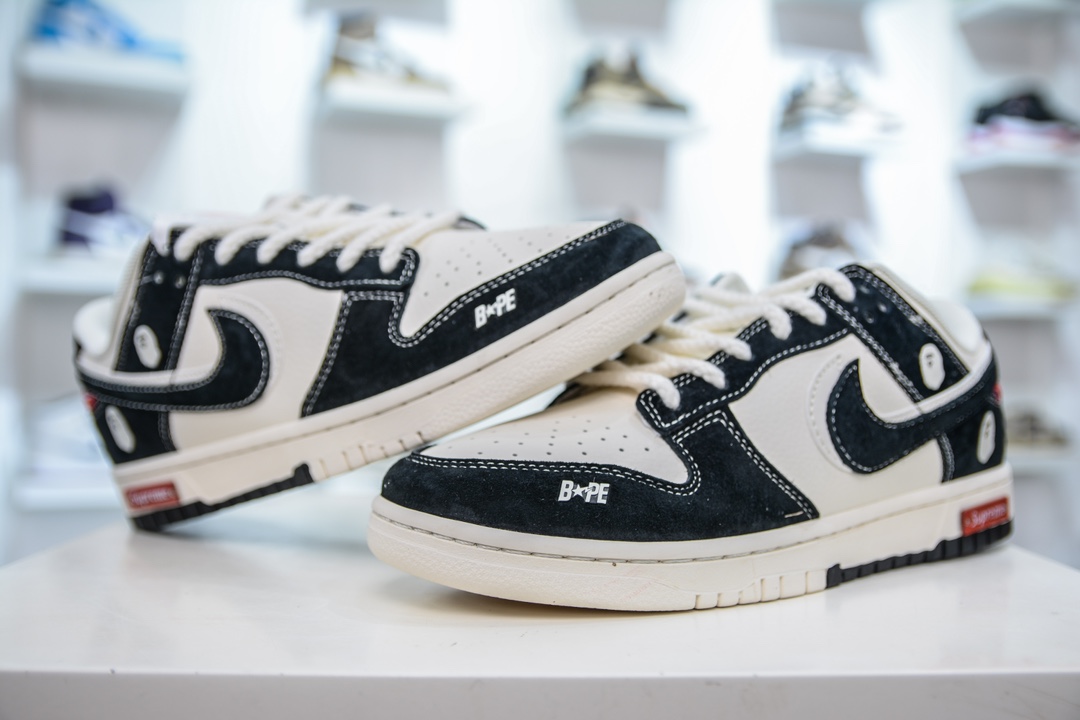 Nike SB Dunk Low“Supreme X BAPE三方联名 黑白双勾 MM1089-018
