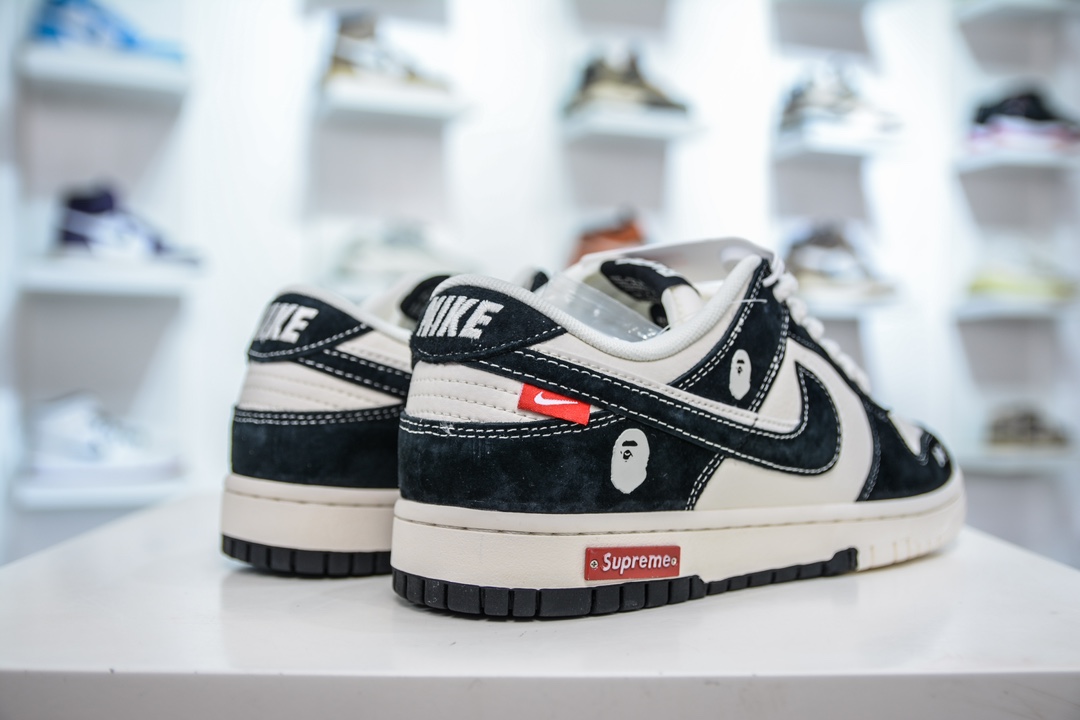 Nike SB Dunk Low“Supreme X BAPE三方联名 黑白双勾 MM1089-018