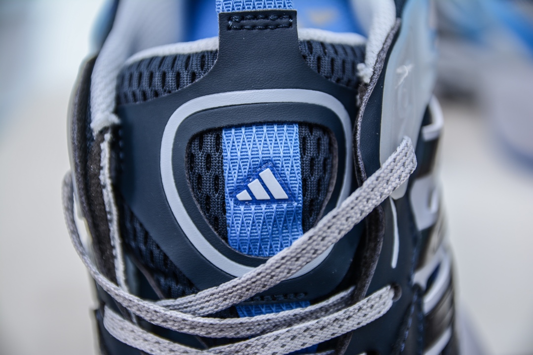 细节图  市面 顶级纯原 【AD】 阿迪「巴黎世家3XL」平替来了!阿迪达斯Adidas XLG Runner Deluxe 跑步者豪华版系列低帮厚底增高老爹风复古缓震休闲运动慢跑鞋“灰蓝” 原楦原纸版开发版型 采用硬质牛剖革组合牛津布鞋面材质 搭载减震科技恢复性高密EVA中底,防滑耐磨RB橡胶外底❗ 货号:JR8079