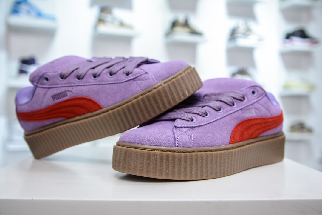 FENTY × PUMA Creeper Phatty鞋款这双鞋子除了继承了Puma最经典的Creeper鞋款的外观 399332-03