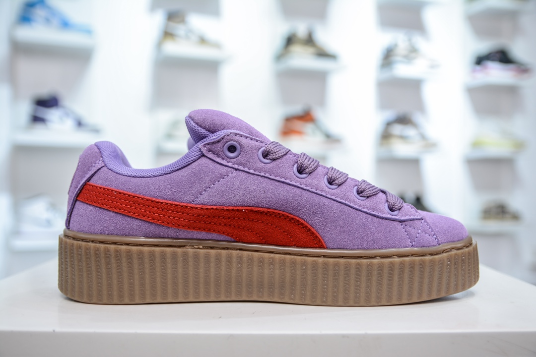 FENTY × PUMA Creeper Phatty鞋款这双鞋子除了继承了Puma最经典的Creeper鞋款的外观 399332-03