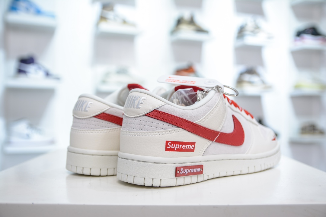 Nike SB Dunk Low x Supreme 米红小钩 KK1333-002