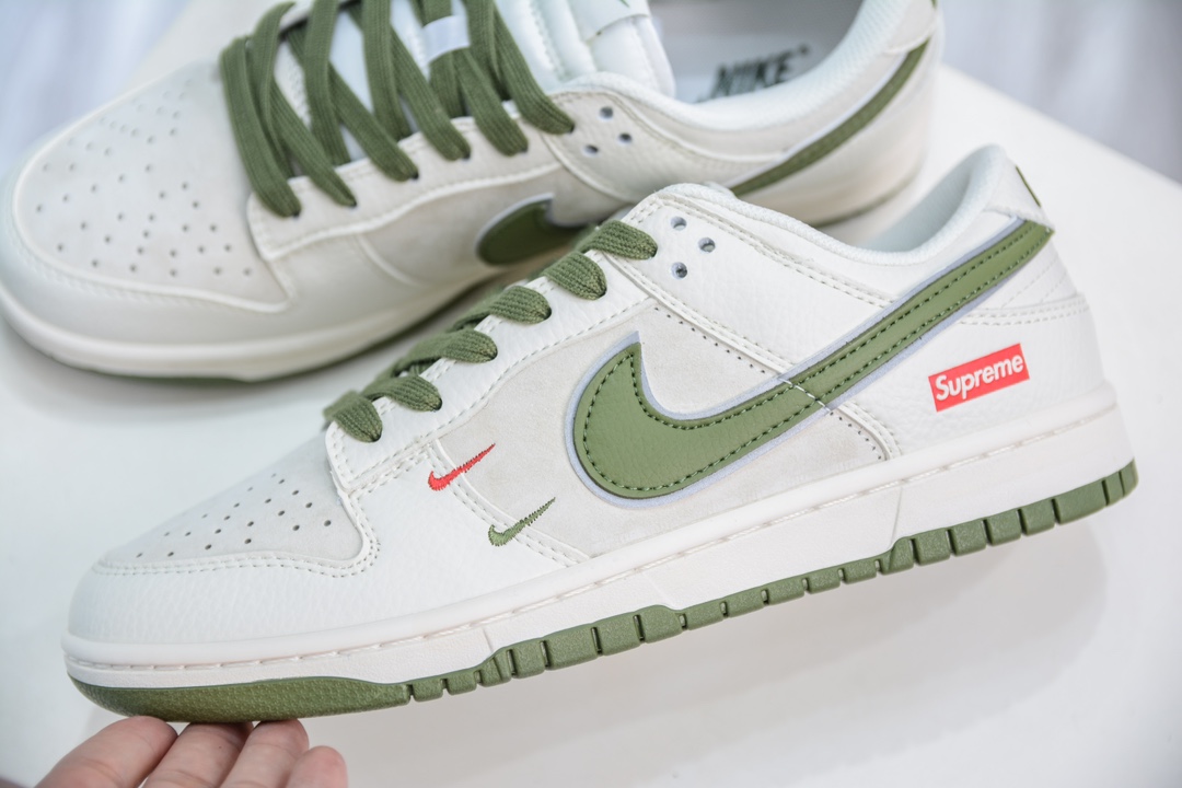 Nike SB Dunk Low x Supreme 米深绿双钩 XX2025-689